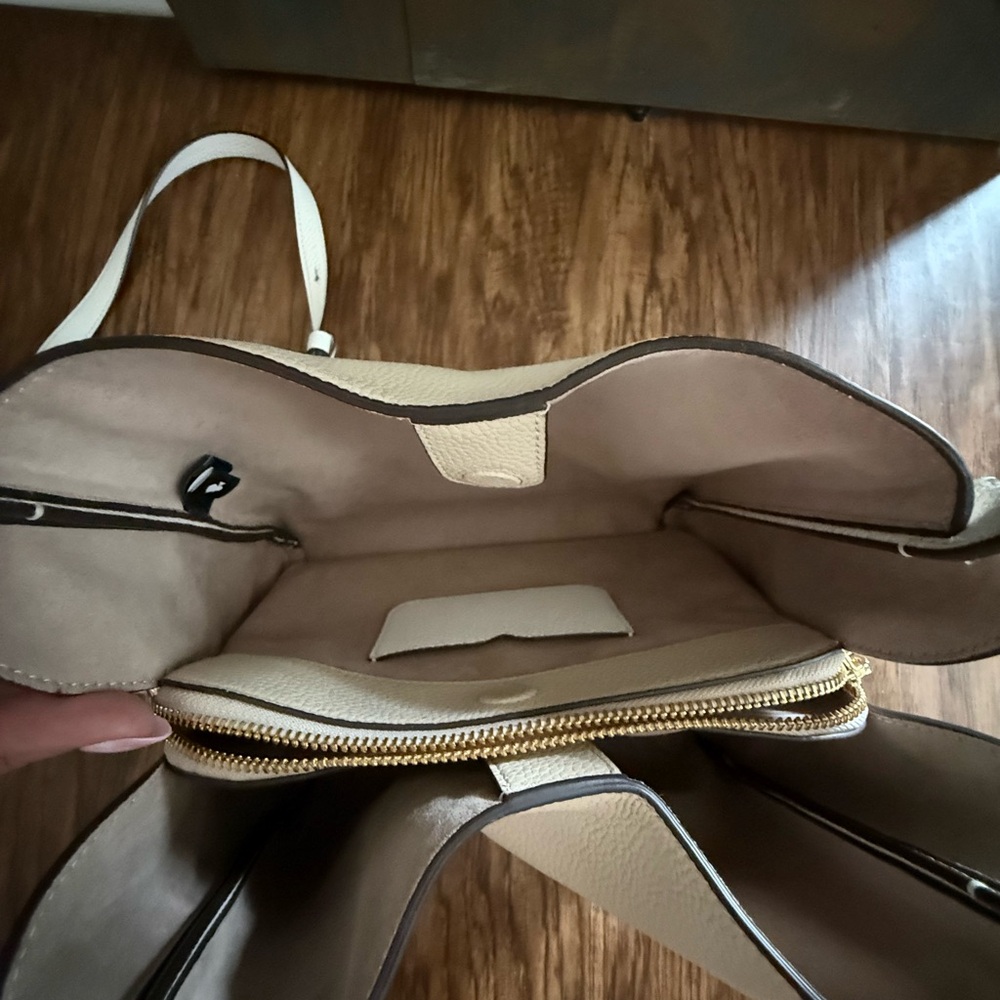 Kate Spade purse - Picture 4 of 8